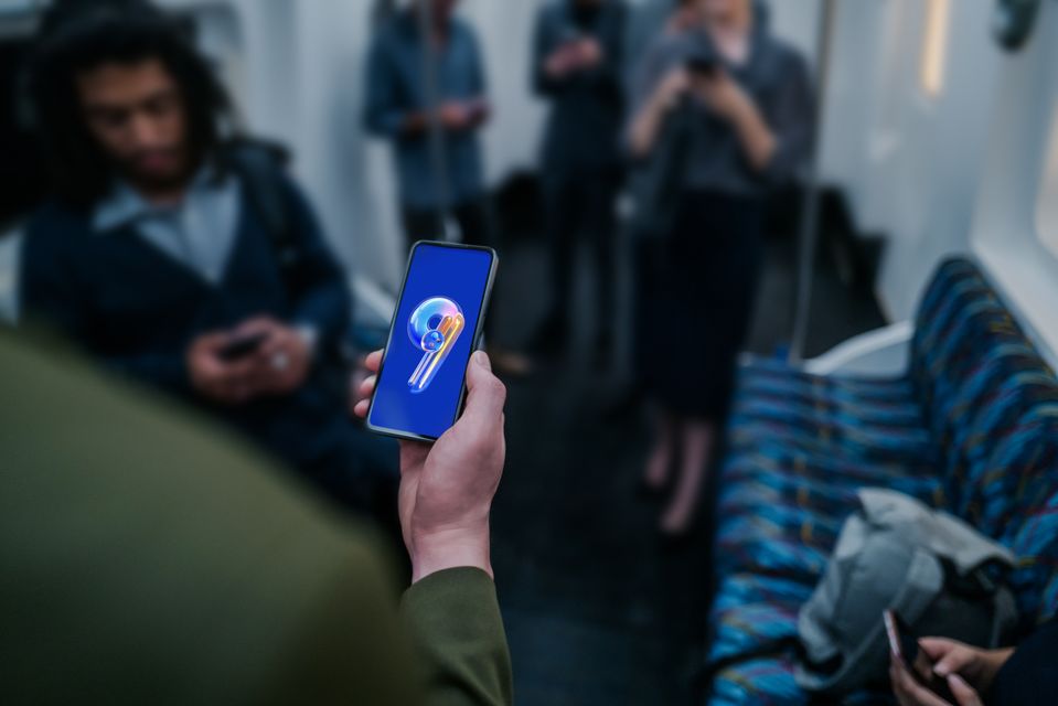 Asus Zenfone9 Commercial Kv Stills 116